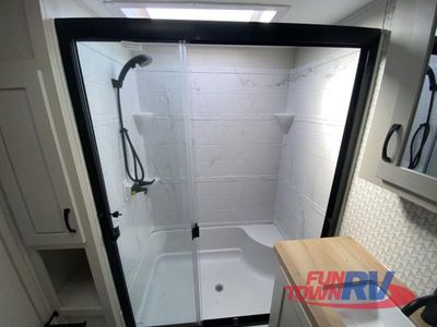 2025 Coachmen RV Brookstone - Photo 44