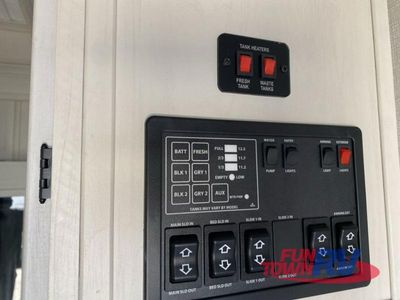 2025 Coachmen RV Brookstone - Photo 38