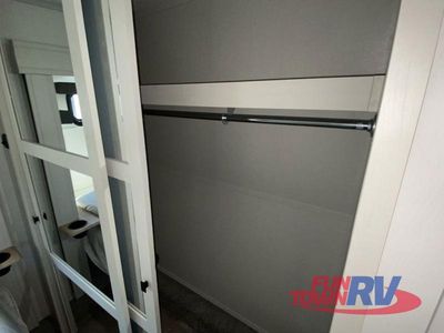 2025 Coachmen RV Brookstone - Photo 51