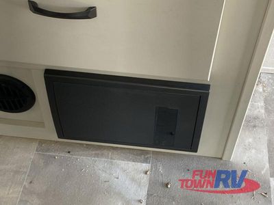 2025 Coachmen RV Brookstone - Photo 40