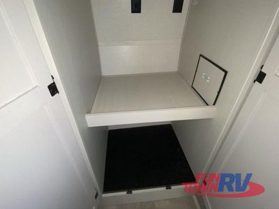 2025 Coachmen RV Brookstone - Photo 52
