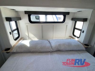 2025 Coachmen RV Brookstone - Photo 49