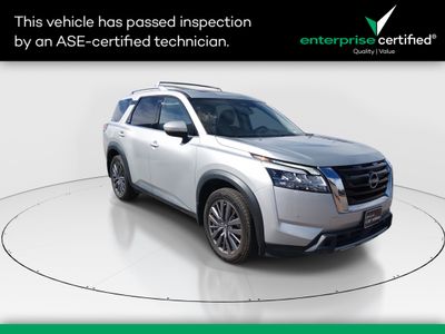2024 Nissan Pathfinder SL 4WD — front three-quarter view