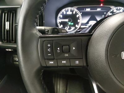 2024 Nissan Pathfinder — photo 9 view