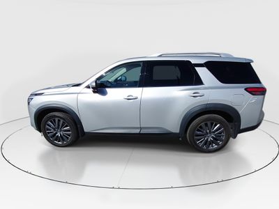 2024 Nissan Pathfinder — interior view