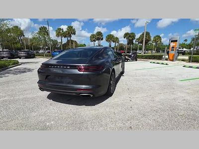 2018 Porsche Panamera — photo 36 view