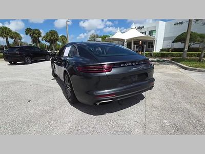 2018 Porsche Panamera — photo 39 view