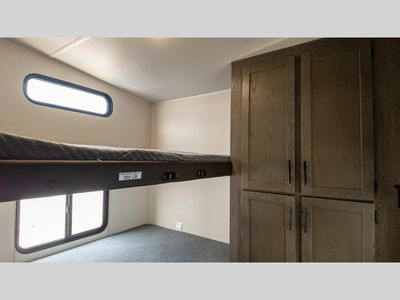 2025 Forest River RV Cherokee Arctic Wolf — photo 35 view