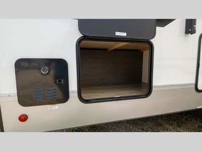 2025 Forest River RV Cherokee Arctic Wolf — photo 10 view