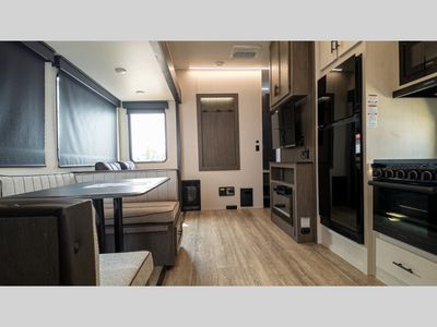 2025 Forest River RV Cherokee Arctic Wolf — photo 40 view