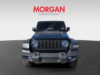 2025 Jeep Wrangler — photo 8 view