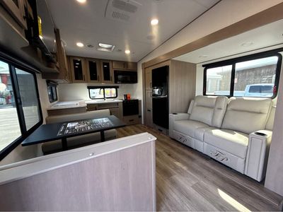 2026 Grand Reflection 150 Series — photo 11 view