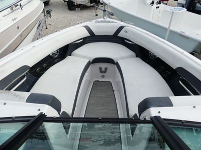 2016 Regal 2500 - Photo 15