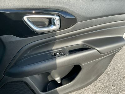 2026 Jeep Compass — photo 15 view