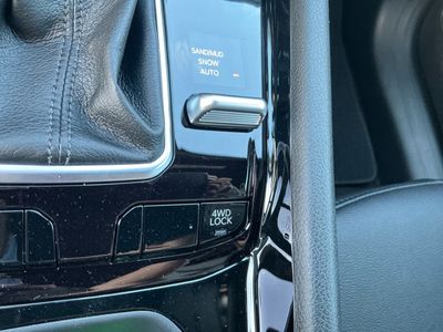 2026 Jeep Compass — photo 13 view