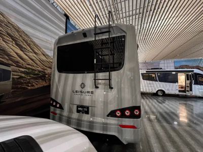 2026 Leisure Travel Vans UNITY — photo 18 view