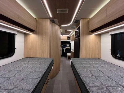 2026 Leisure Travel Vans UNITY — photo 16 view