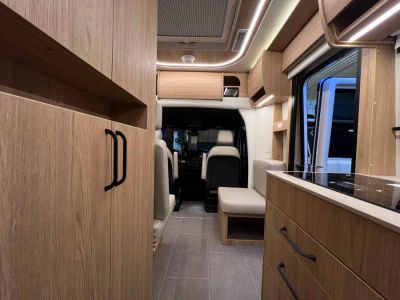 2026 Leisure Travel Vans UNITY — rear three-quarter view