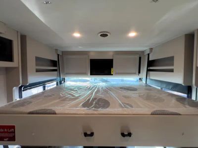 2026 Fleetwood BOUNDER - Photo 5