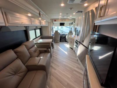 2026 Fleetwood BOUNDER - Photo 4