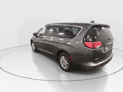 2023 Chrysler Voyager - Photo 5