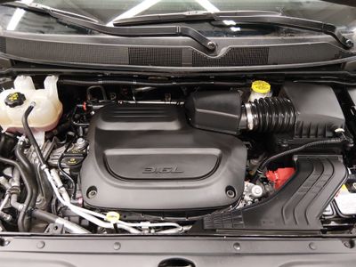 2023 Chrysler Voyager - Photo 9