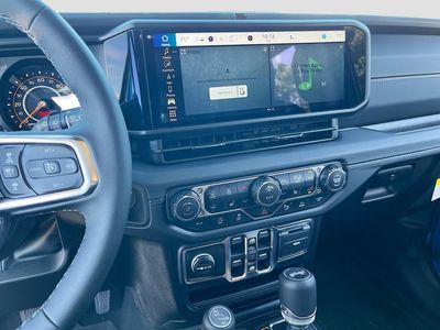 2026 Jeep Wrangler — photo 15 view