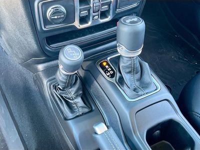 2026 Jeep Wrangler — photo 17 view