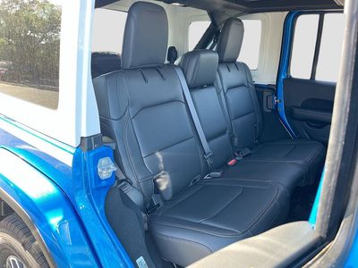 2026 Jeep Wrangler — photo 26 view