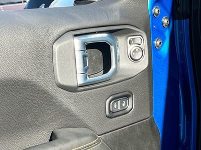 2026 Jeep Wrangler — photo 18 view