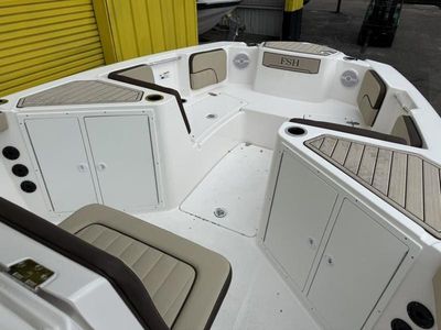 2025 Yamaha Boats 222 FSH Sport — photo 15 view