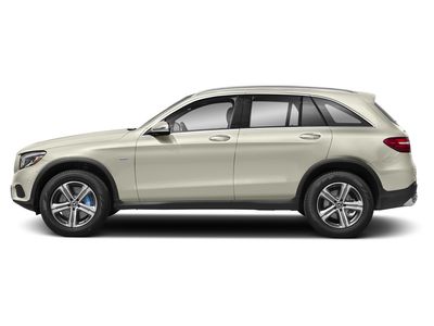 2019 Mercedes-Benz GLC — interior view