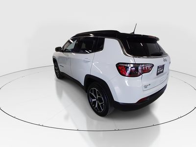 2025 Jeep Compass — detail view