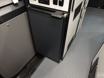 2026 Winnebago Revel Sport — photo 14 view