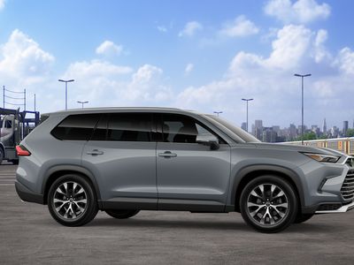 2026 Toyota Grand Highlander Hybrid - Photo 15