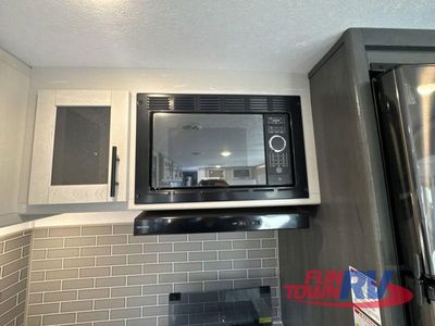 2024 Dutchmen RV Aspen Trail — photo 25 view