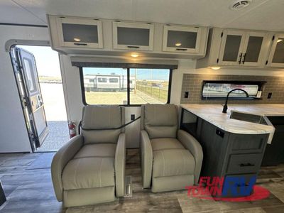 2024 Dutchmen RV Aspen Trail — photo 31 view
