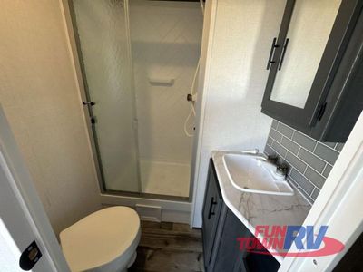 2024 Dutchmen RV Aspen Trail — photo 37 view