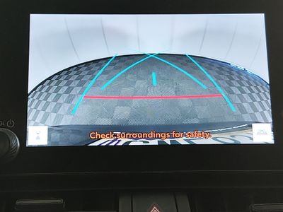 2025 Toyota RAV4 - Photo 16