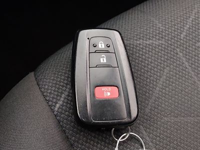 2025 Toyota RAV4 - Photo 15