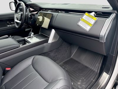 2026 Land Rover Range Rover — photo 14 view