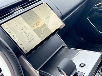2026 Land Rover Range Rover — photo 27 view