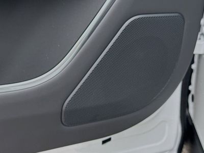 2026 Land Rover Range Rover — photo 24 view