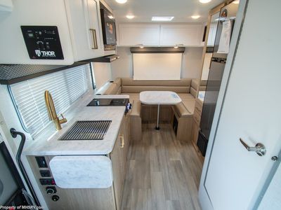 2026 Thor Motor Coach Four Winds — photo 7 view