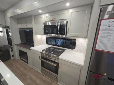 2026 Grand Design Influence - Photo 17