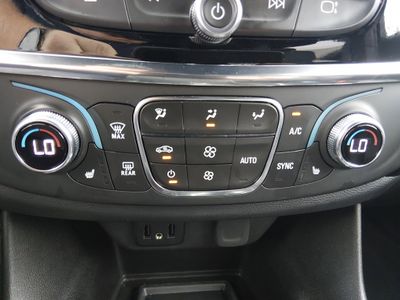 2023 Chevrolet Traverse - Photo 18