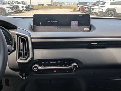 2026 Mazda CX-50 - Photo 16