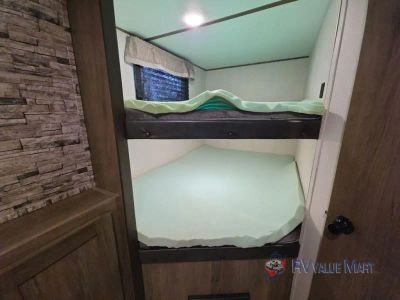 2021 Prime Time RV Avenger — photo 22 view