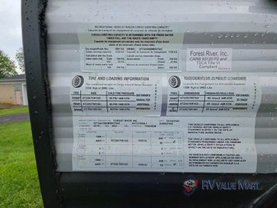 2021 Prime Time RV Avenger — photo 7 view