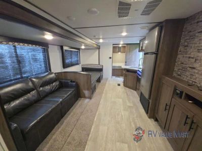 2021 Prime Time RV Avenger — photo 12 view